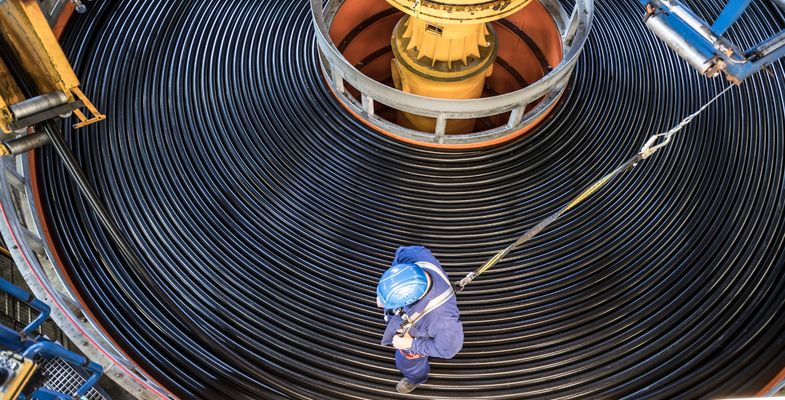 Laying up HV Submarine Cables in production site in Cologne